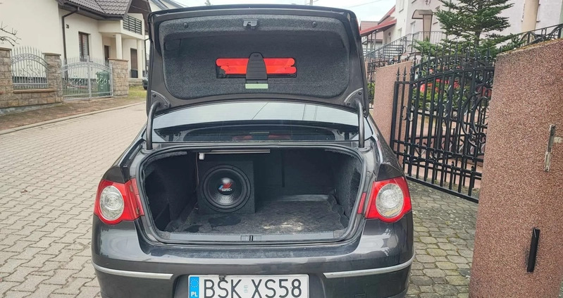 Volkswagen Passat cena 13500 przebieg: 243321, rok produkcji 2006 z Sokółka małe 37